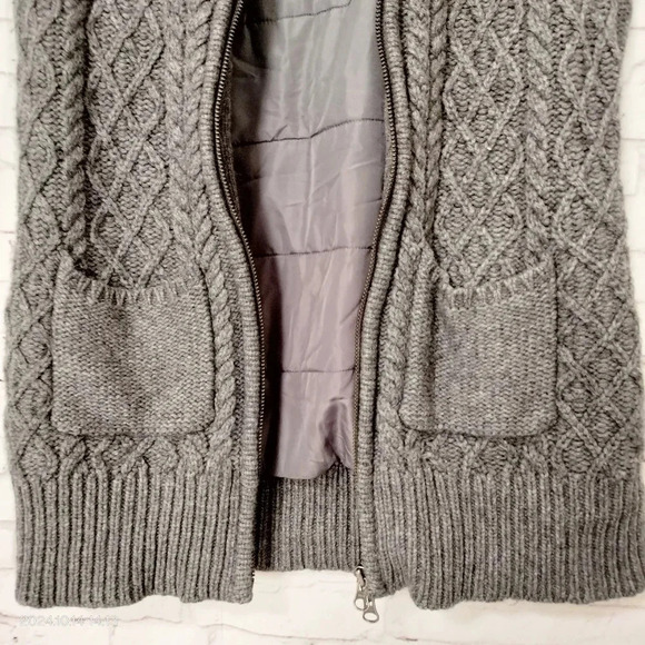 Joie Cashmere Wool Cable Knit Gray Puffer Vest Medium Zipper Closure Insulated - Picture 3 of 12